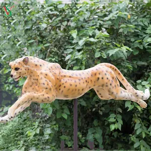 Statues d'animaux en fibre de verre Puma 3D Lifesize LED pour vitrine