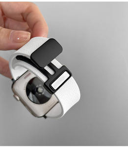 ग्रीष्मकालीन नई शैली लाइची पैटर्न सिलिकॉन चुंबकीय सक्शन खेल iwatch 9 बैंड नरम आरामदायक हल्के लोचदार घड़ी - Product Image 1