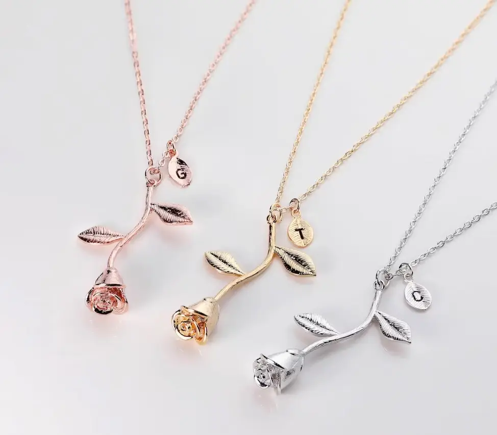 Wholesale Hot Style Waterproof Beast Rose Necklace Plated 18k Gold Flower Jewelry Necklaces Personalized Gifts