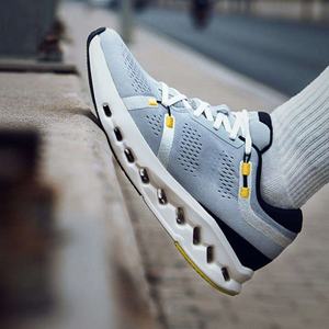 Chaussures de course décontractées sportives légères et confortables pour hommes et femmes, basses, antidérapantes, respirantes, à lacets, à enfiler - Product Image 4