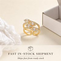 Bague Serpentine Double Tête de Serpent en Plaqué Or 18K avec Zircon Cubique pour Femme - Vente en Gros - Bijoux Visuteria