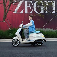 Sepeda Motor Listrik Vespa 2025 Skuter Listrik Jarak Jauh Mainan Anak-Anak E-Motorcycle Bertenaga Tinggi Plastik