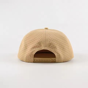 Casquette Snapback en gros, style outdoor, séchage rapide, respirante, avec patch en caoutchouc personnalisable, OEM ODM, fournisseur d'usine de casquettes au Vietnam - Product Image 5