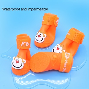 4 pièces mignon chien chiot pluie neige <span class=keywords><strong>bottes</strong></span> imperméable antidérapant chaussettes <span class=keywords><strong>pour</strong></span> animaux de compagnie chaussures pantoufles <span class=keywords><strong>pour</strong></span> les jours de pluie - Product Image 5