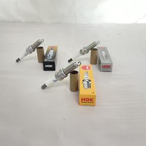 Original NGK Hochleistungs-Zündkerzen Großhandel Auto-Zündungsteile Direktvertrieb Globale Automobilmärkte - Product Image 1