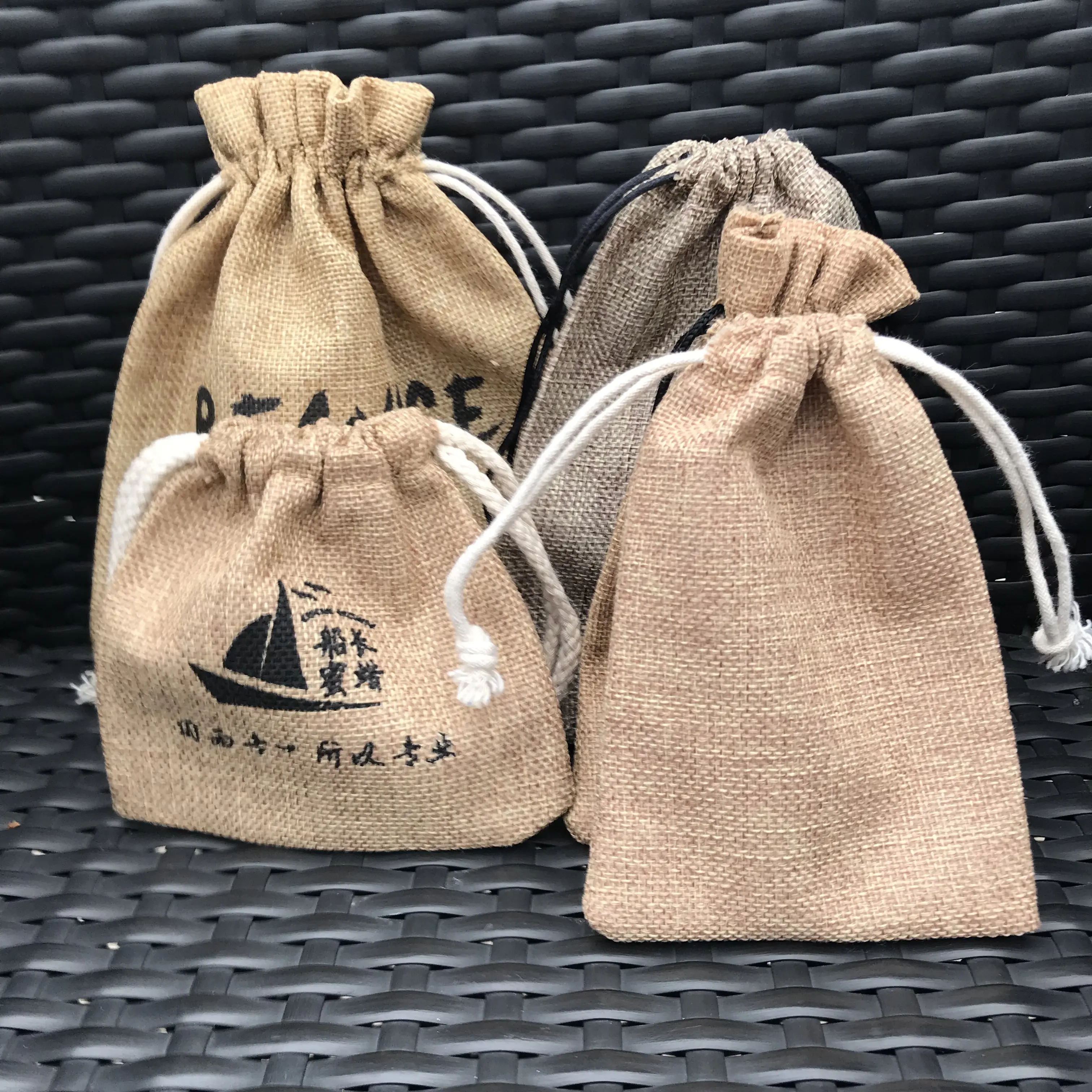Bolsa de arpillera de yute para botella de vino, bolsa ecológica con estampado personalizado, con cordón