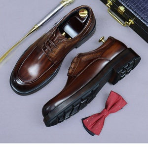 Mocassins habillés pour hommes en cuir véritable à bout fermé, confortables et luxueux, parfaits pour les mariages et le bureau - Product Image 1