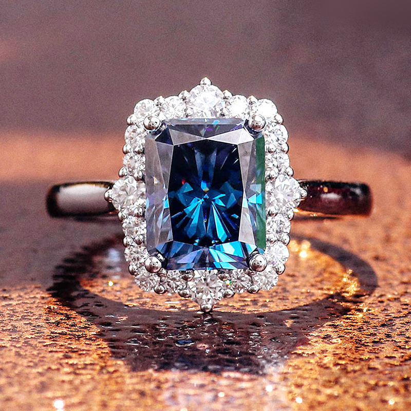 Real solid 18K gold moissanite diamond ring