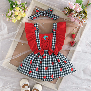 Conjunto de pelele de punto de manga corta para bebé recién nacida con estampado de fresa de dibujos animados y lazo, mono lindo para bebé pequeña - Product Image 1