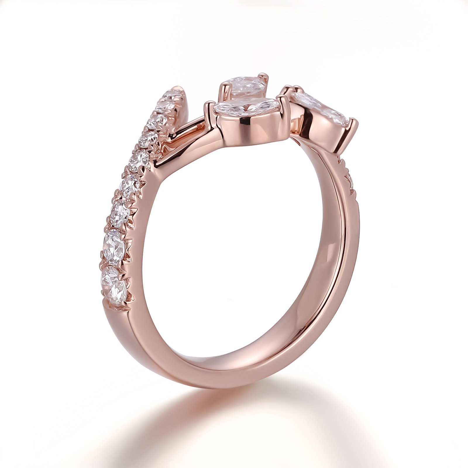 10K สีเหลืองทอง + แหวนเพชร Moissanite