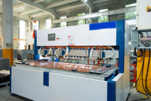 Máquina de Soldadura por Puntos Industrial de 380V de Alta Potencia con Control PLC, Nueva, para Puertas de Vidrio - Product Image 2