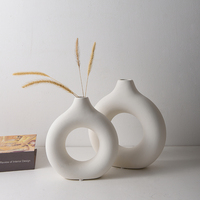 Vases Circulaires Creux Nordiques Blancs Forme Donut, Décoration de Fleurs pour la Maison et le Salon, Accessoires de Décoration Intérieure, Vase en Céramique pour Bureau