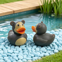 Prix de gros usine : Mini-jouets flottants en PVC et vinyle en forme de singe et de canard pour le bain des tout-petits