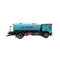 Camion de lutte contre les incendies par aspersion automatique haute capacité 12-18 tonnes pour moteur de noyau d'extinction d'incendie de pulvérisation de route