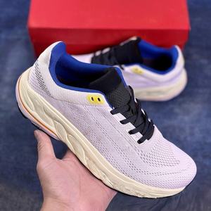 Simple solid-color sports shoes with breathable mesh upper and soft sole <b>for</b> shock absorption, suitable <b>for</b> tennis. - Product Image 3