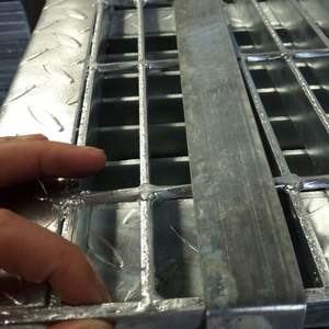 Grille en acier galvanisé soudé de qualité industrielle avec options en acier inoxydable, anti-corrosion, durable pour une utilisation en génie civil général - Product Image 6