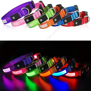 Collier pour chien en nylon réglable en gros avec lumières LED clignotantes, motif uni et décoration en ruban, fluorescent lumineux - Product Image 3