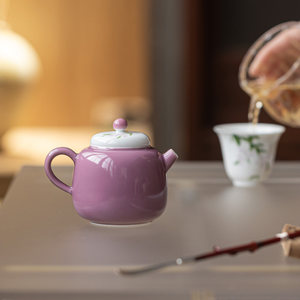 Tetera de Cerámica Guanlan, Color Púrpura Gema, Pintada a Mano con Flores de Glicinia, Pequeña y Redonda con Tapa, para Té de la Tarde, Juego de Té Kung Fu - Product Image 3