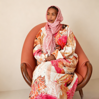 Dernières tendances de la mode islamique élégante, robes modestes pour femmes, imprimé floral abstrait, coupe droite, abaya naturelle et écologique