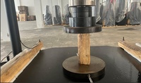 Machine d'essai de pression pour couvercles d'égouts électro-hydrauliques à haute rigidité, équipement de test de pression contrôlé par micro-ordinateur