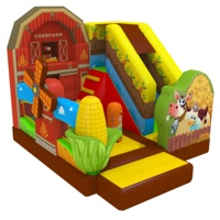 Château gonflable avec toboggan, parcours d'obstacles gonflable, aire de jeux sur le thème de la ferme, jeu interactif gonflable