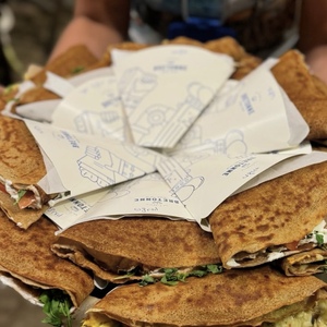 Tùy Chỉnh Thương Hiệu Logo Giấy Thực Phẩm Trứng Waffle Chủ Dùng Một Lần Giá Rẻ Waffle Ice Cream Cones Crepe Chủ - Product Image 5