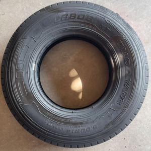 Ban Truk Ringan Merek Chaoyang 600R14 Tanpa Ban Dalam Berbahan Baja 600 14 Untuk Kendaraan Roda Tiga - Product Image 2