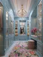 Système de dressing moderne bleu avec miroir en verre, armoire et coiffeuse sur mesure, mobilier de luxe pour manoir