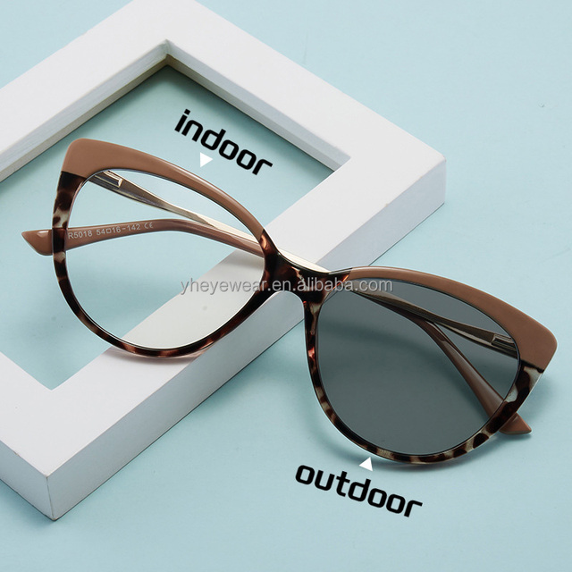 Photochromic UV400 Glasses Optical Frame Retro Blue Light Blocking Photocromic Eyeglasses Custom Glasses Frames