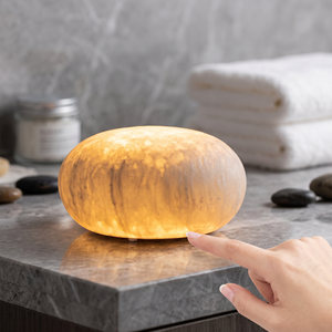 Lampe d'Ambiance Rechargeable pour Décoration de Bureau, Cadeau d'Anniversaire et de Fêtes, Lampe de Bureau Sans Fil, <span class=keywords><strong>Veilleuse</strong></span> en Sélénite en Forme de Gâteau de Lune - Product Image 1