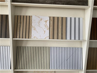 Penjualan terlaris Panel dinding PVC bergalur 300*2900mm desain Modern papan langit-langit plastik tahan air & tahan api tidak berubah bentuk
