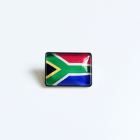 Épinglette en émail personnalisée avec le drapeau national de Singapour pour souvenir de voyage en Asie du Sud-Est, compétition sportive, club scolaire et cadeau de fête