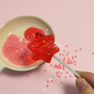 Bonbons de Noël assortis 3 styles : Sucettes, Bonbons gélifiés et Nouvelles Sucettes Flocons de Neige de Noël avec effet pop et liquide - Product Image 1