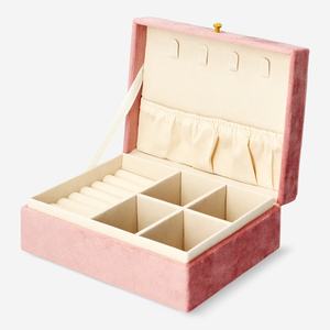 Portascarpe personalizzabile con cinturino in velluto morbido portabagagli per gioielli - Product Image 2