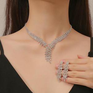 Conjunto de Joyería de Diamantes con Cadena de Garras para Novia, Collar y Pendientes, Accesorios de Boda para Mujer, Venta Caliente - Product Image 5