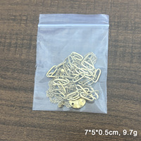 Collar de doble capa con cadena de eslabones chapado en oro de 18K, resistente al desgaste, con colgante redondo plano de cruz larga y colgante redondo martillado prensado al aceite para mujer