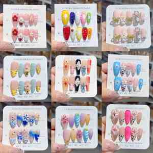 ปลายเล็บปลอมนำเข้าจากต่างประเทศ แบบติดเองได้ สไตล์ยุโรปและอเมริกา: ลายเปลือกหอยใสแบบน้ำแข็ง - Product Image 1