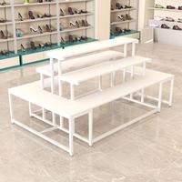 Conception de magasin Présentoir de vêtements design personnalisé Présentoir de comptoir d'intérieur de magasin de vente au détail Vitrines de présentation de cosmétiques
