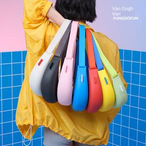 Fungoofun Banana Style Crossbody Bag Verano de moda impermeable Dumpling Shoulder Bag All-match Casual Style para hombres o mujeres - Product Image 2