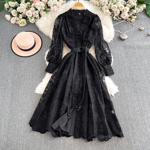 2025 <span class=keywords><strong>nero</strong></span> Casual abito Midi da donna primavera romana con scollo a V manica a lanterna stile impero ricamo <span class=keywords><strong>pizzo</strong></span> solido naturale - Product Image 4
