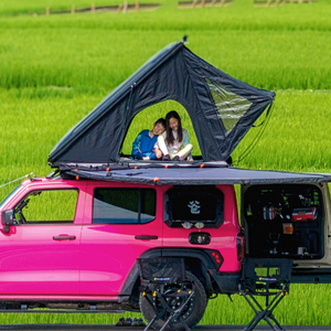 เต็นท์หลังคารถทรงสามเหลี่ยม ADA OVERLAND รุ่น Slim Hard Rooftop Tent ดีไซน์ ABS แบบรวมติดตั้งง่าย กันฝน สำหรับการตั้งแคมป์บนรถยนต์ - Product Image 4