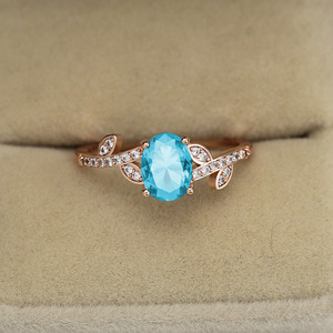 Anello da Donna con Design Floreale Semplice e Alla Moda, Tono Rosa Caldo, Anello Aperto, Accessorio Gioiello Quotidiano - Product Image 5