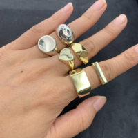 Daidan Custom Ring Logo Ringe Versilbert Hochglanz poliert Herzform Blank Messing Gravier barer Custom Siegelring