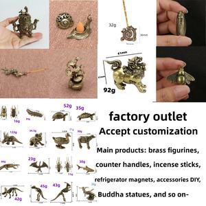 Beste prijs Vrijheidsbeeld oorlepel slang oorlepel sleutelhanger messing speelgoed - Product Image 6