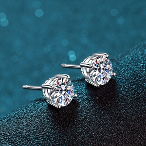 S925 plata esterlina brillante cuatro garras pendientes de un solo diamante mujer moda Simple pequeño Ins viento conjunto Moissanite pendientes - Product Image 5