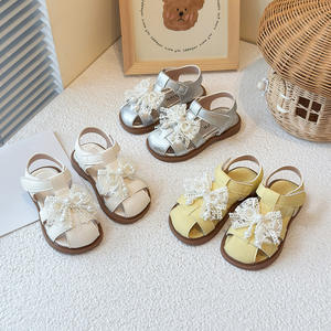 Sandales décontractées simples et élégantes pour filles, avec nœud perlé et protection anti-choc, collection été 2026 - Product Image 2