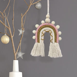 Vendita calda lettino <span class=keywords><strong>in</strong></span> cotone Mobile <span class=keywords><strong>arcobaleno</strong></span> e nuvola Macrame Mobile con cornice <span class=keywords><strong>in</strong></span> bambù appeso a parete all'ingrosso - Product Image 4