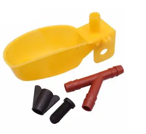 Pegion amarillo automático pájaro bebedero Material PP Fácil instalación nueva jaula <span class=keywords><strong>de</strong></span> codorniz cultivo <span class=keywords><strong>agua</strong></span> comedero - Product Image 1