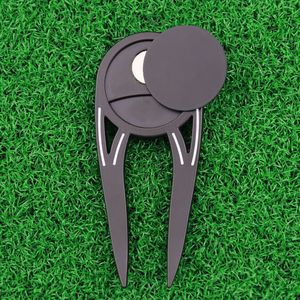 Horquilla de golf multifuncional de aleación de zinc negra con abridor de botellas para marcar el campo de golf - Product Image 1