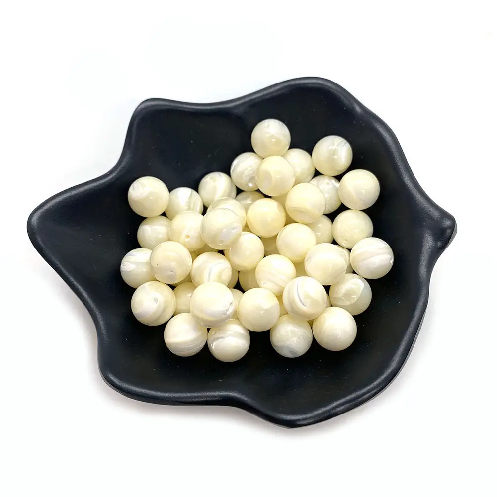 Mezzo forato bianco Trochus madreperla conchiglia ciondolo rotondo con perline per la creazione di gioielli orecchini fai da te